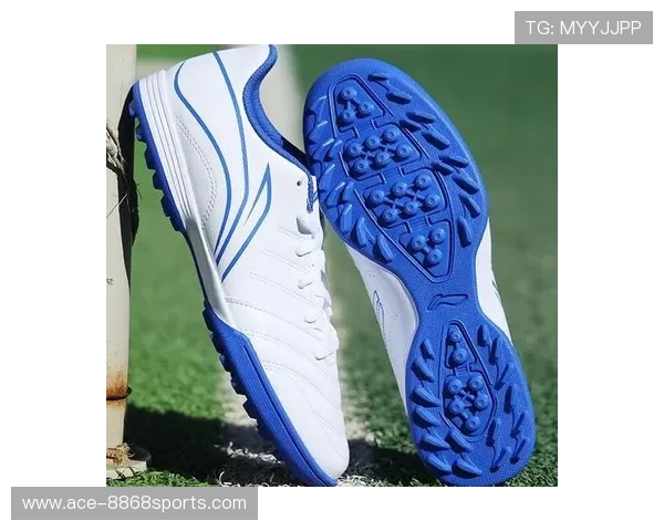 足球明星专属鞋款盘点 每一双背后都有故事与技术的碰撞